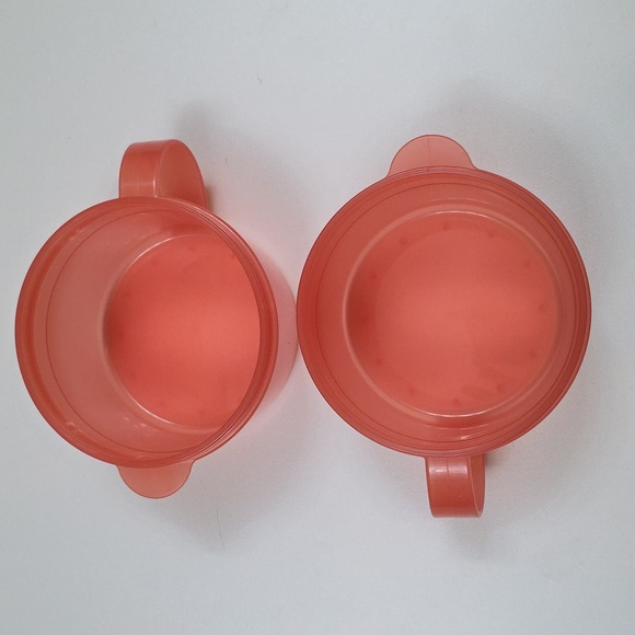 Tupperware Soup Mugs with Lids - Set Of 2 - Picture 2 of 7